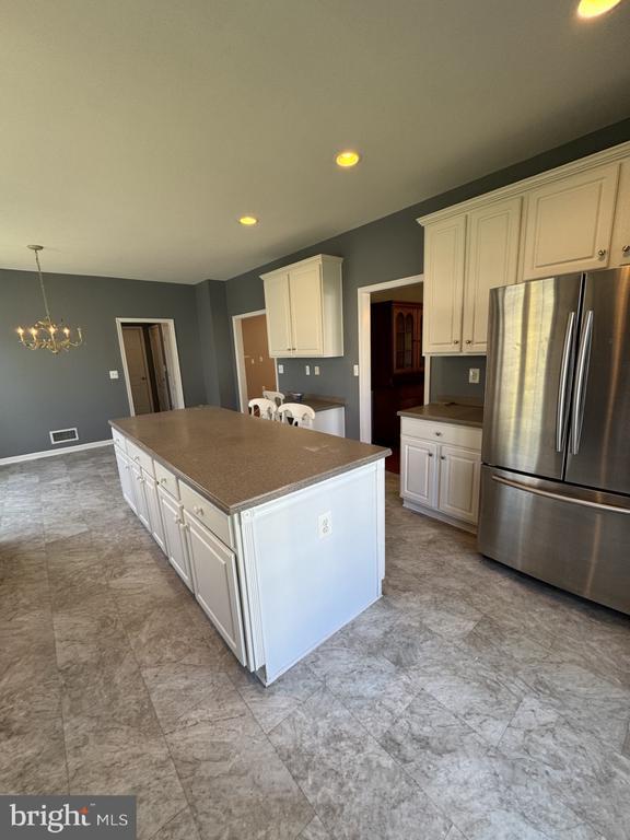 Building Photo - 7482 Jeffreys Way