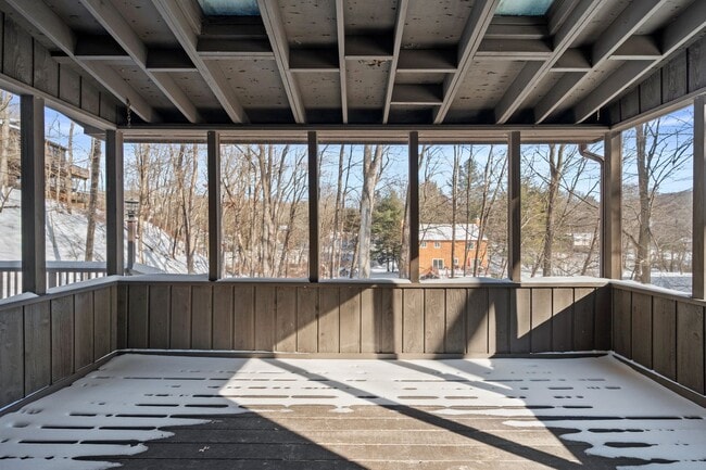 Building Photo - 4-bedroom 2.5-bath home in Cortlandt Manor