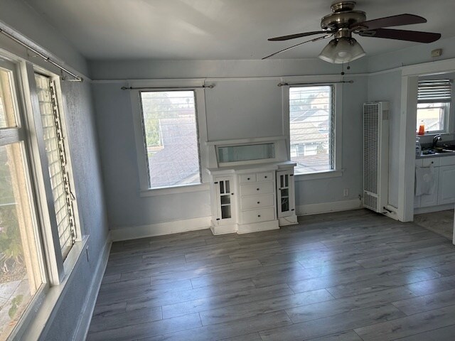 Building Photo - 3229 E 8th St