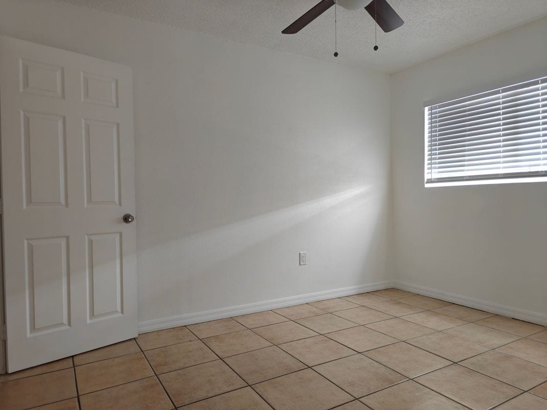 Building Photo - 1303 Turrill Ave