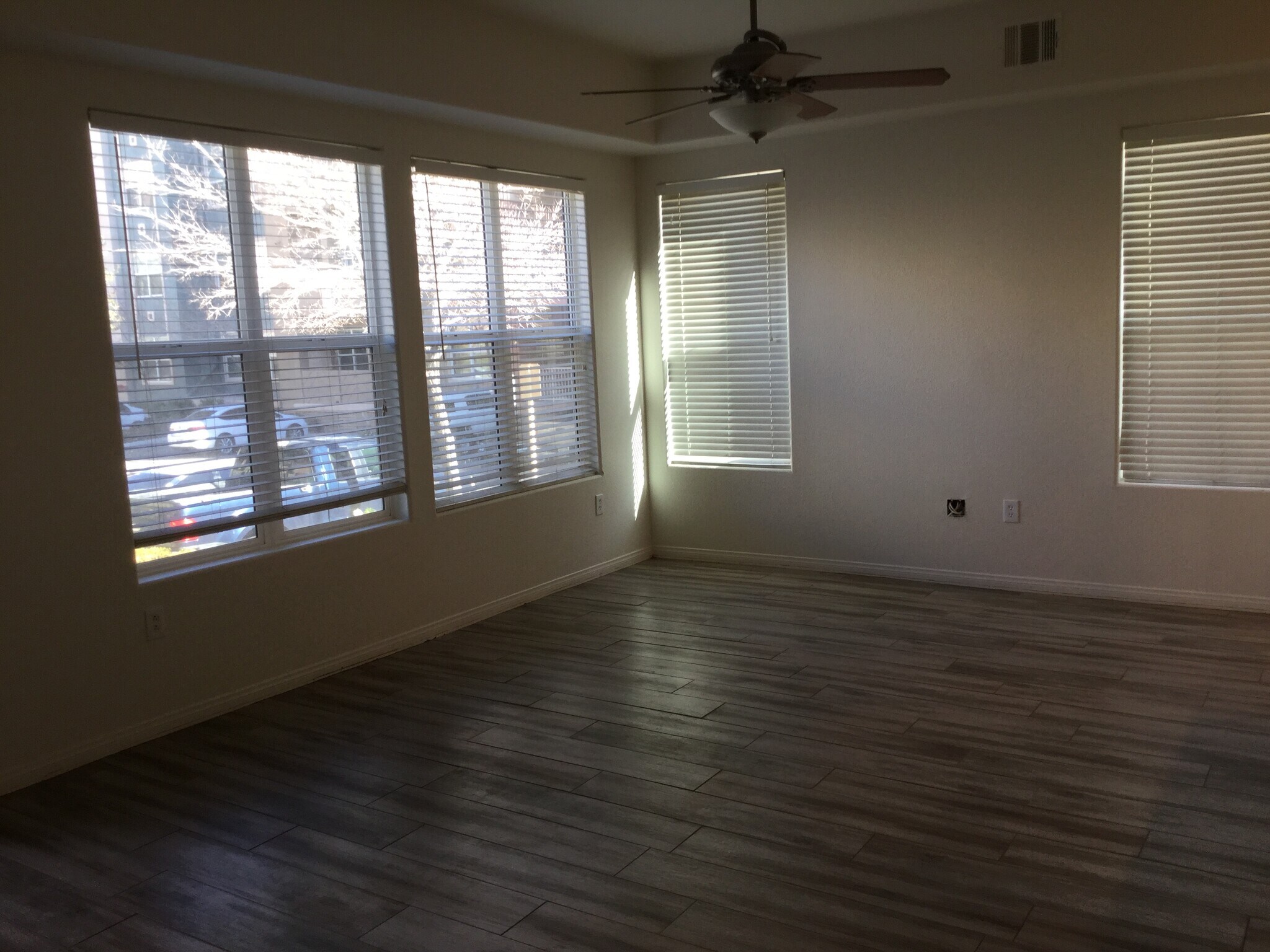 Building Photo - 38 E Serene Ave