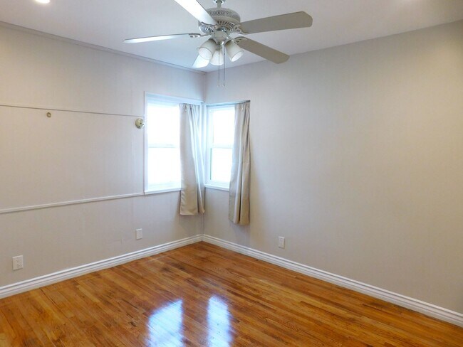 Building Photo - 8109 Brimfield Ave