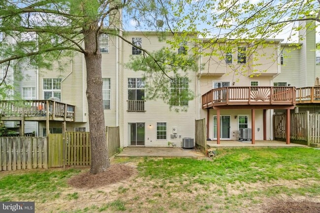 Building Photo - 12221 Wye Oak Commons Cir