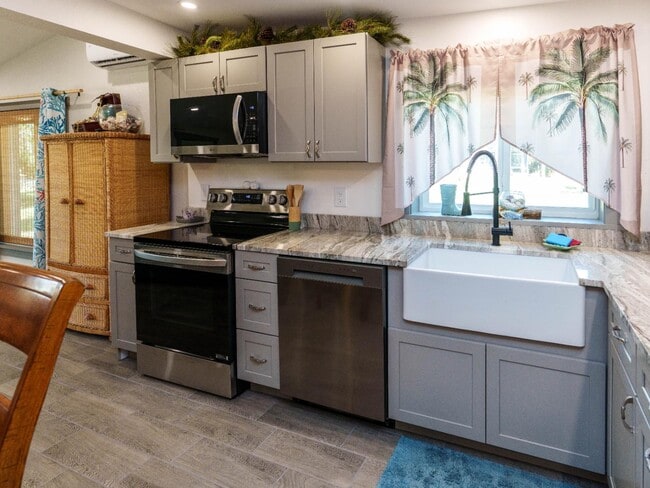 Building Photo - 4910 Limestone Dr