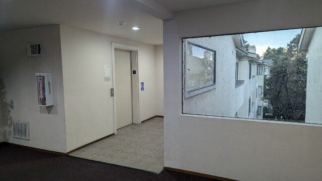 Building Photo - 39993 Fremont Blvd