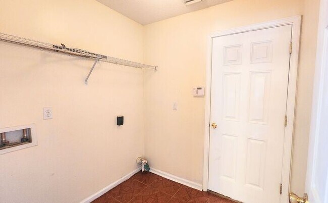 Building Photo - Spacious 4BR w/ Fenced Yard + Covered Lanai + 2 Car Garage  in Orange Park!