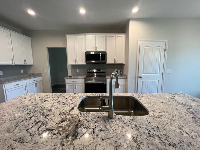 Building Photo - 105 Keats Grove Ct