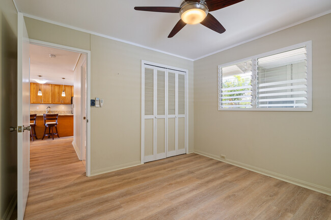 Building Photo - 1007 Maunawili Rd