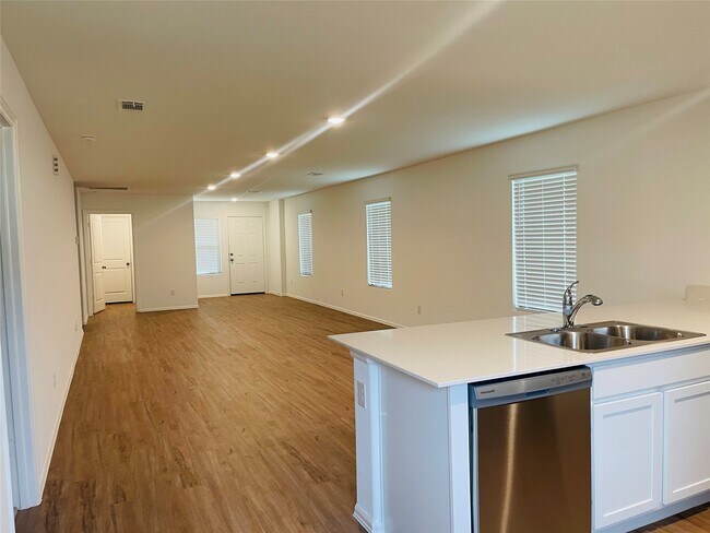 Building Photo - 19507 Oliveto Ct.