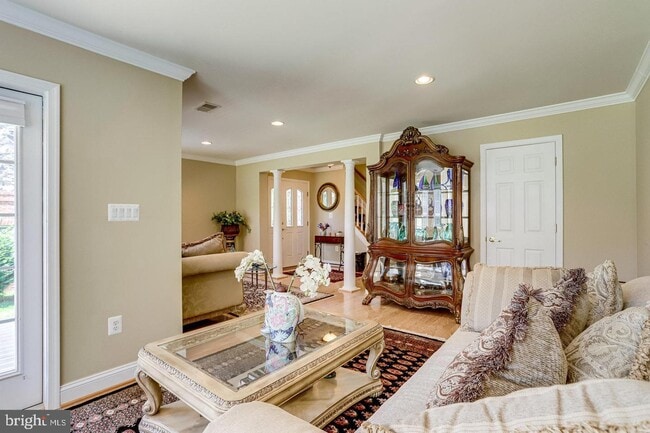 Building Photo - 47571 Royal Burnham Terrace