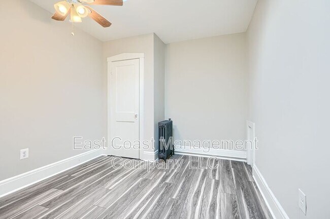 Building Photo - 2706 E Biddle St