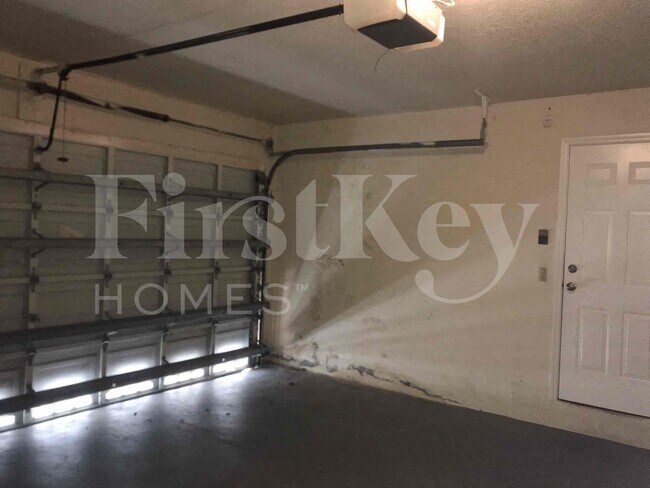 Building Photo - 2851 SW 193rd Terrace