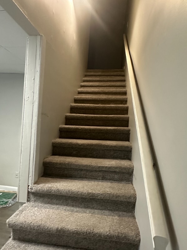 Building Photo - 219 W Flower St