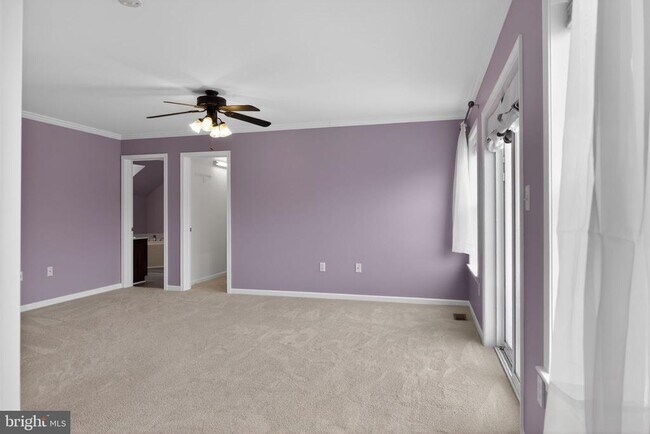 Building Photo - 10 Nelson Rd