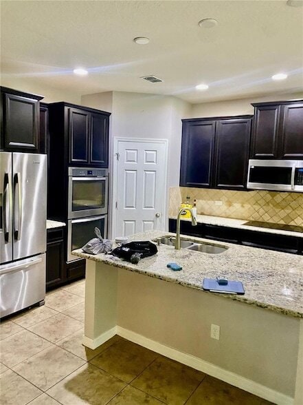 Building Photo - 14847 Golden Sunburst Ave