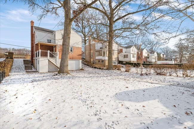 Building Photo - 3 Bedroom, 1 Bathroom Rental in Avalon