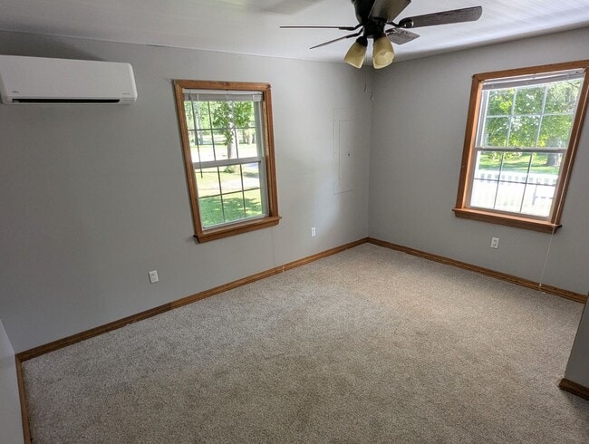Building Photo - 286 Cottage Ave