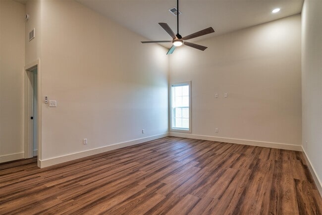 Building Photo - 108 Quarry Rd