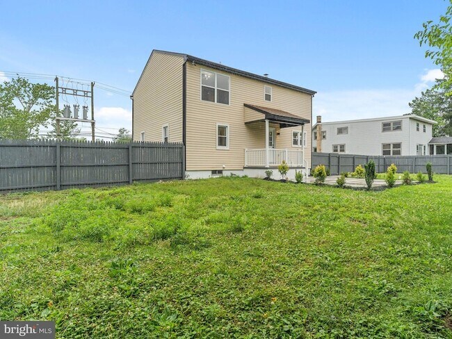 Building Photo - 308 Delsea Dr
