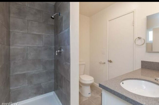 Building Photo - 8861 Olive Dr