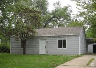 Building Photo - Save big money on this nice 2BR home!