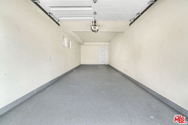 Building Photo - 2057-2054 S Garth Ave