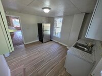 Building Photo - 125 Tritle Ave