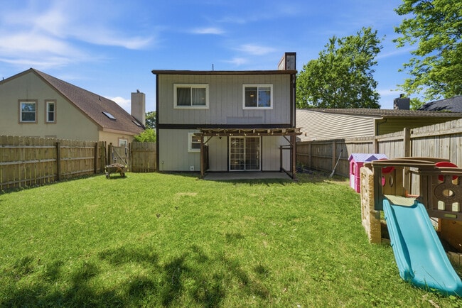 Building Photo - 1810 Delaney St