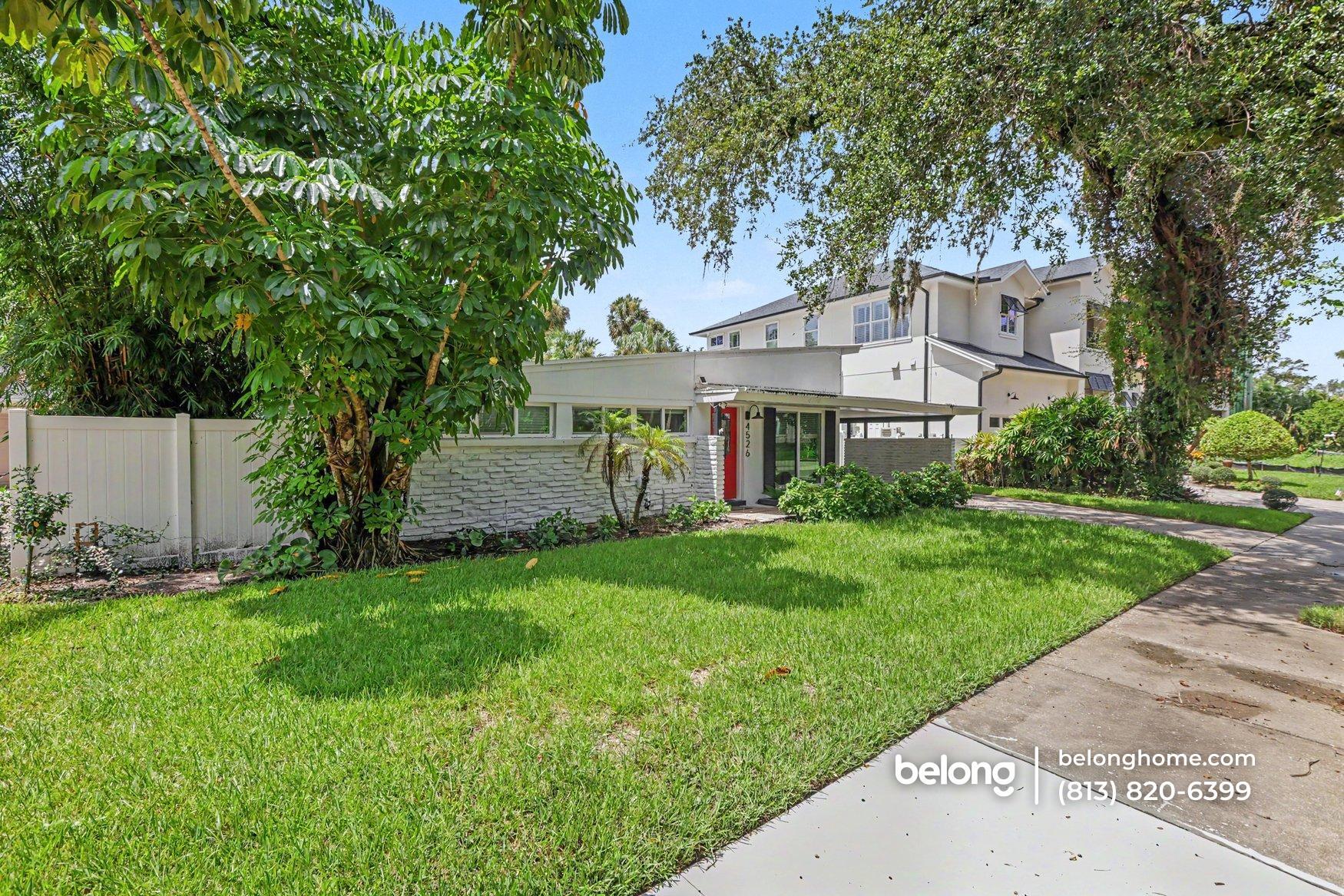 Building Photo - 4526 W Beachway Dr