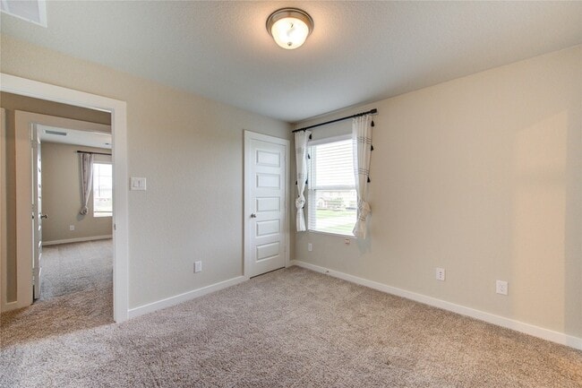 Building Photo - 6027 Jenna Wy