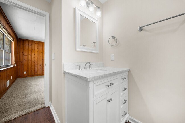 Building Photo - 409 Granade St