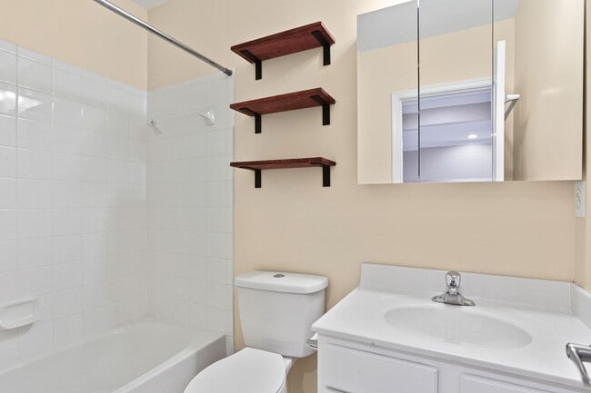 Building Photo - Hanover, MD