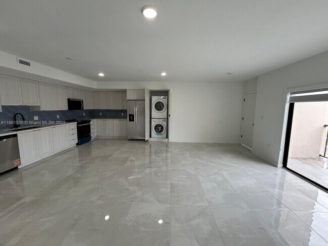 Building Photo - 14608 SW 261 St Ter