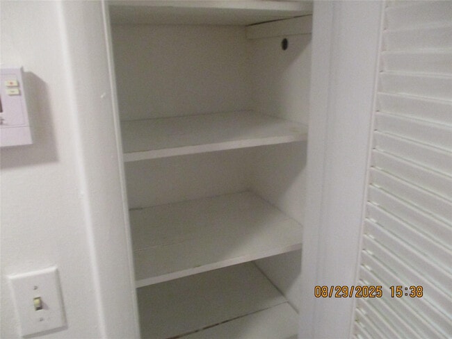 Building Photo - 1750 N 17th Ct