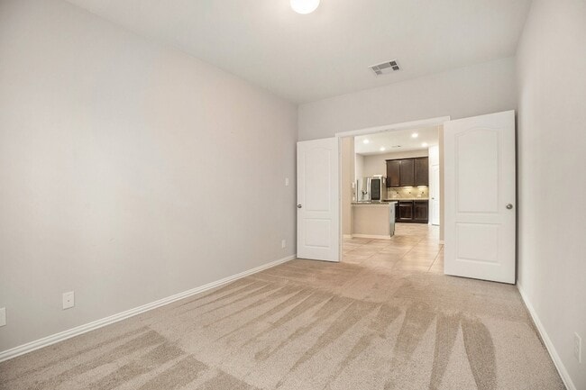 Building Photo - 2502 Bay Hill Dr