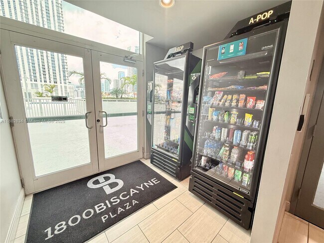 Building Photo - 275 NE 18th St