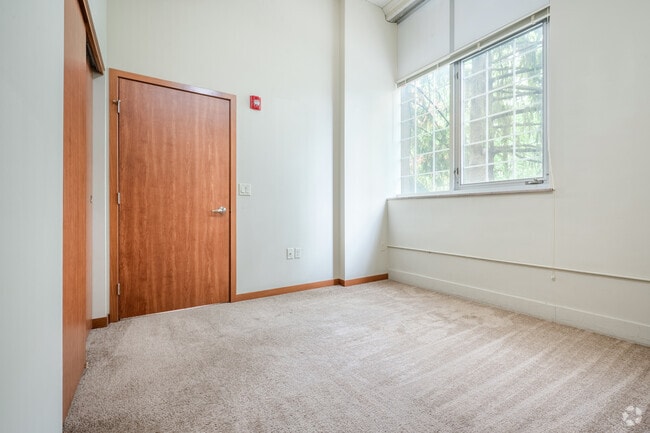 2BR, 1BA - 815SF - Bedroom - Elementary School Apartments