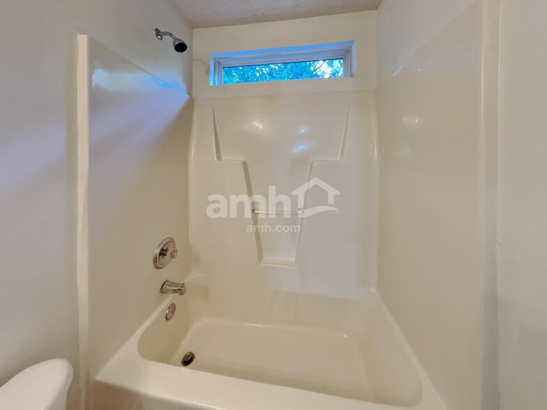 Building Photo - 14635 Devin Allen Dr