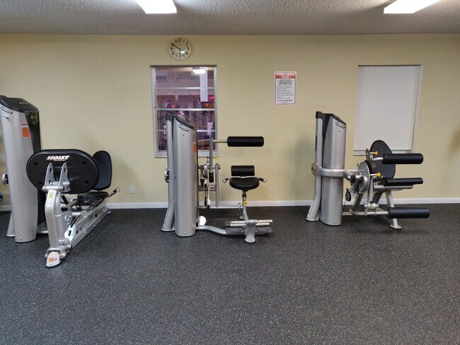 Building Photo - 8750 Royal Palm Blvd