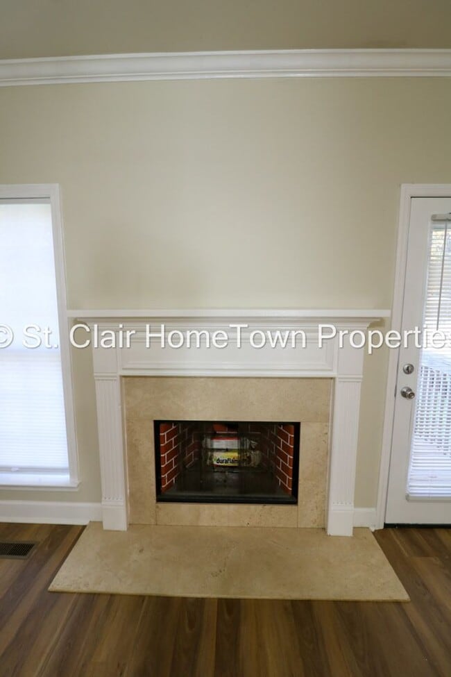 Building Photo - Great Family Home