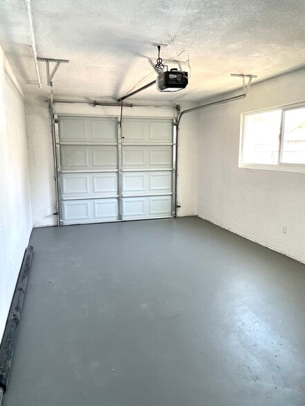 Building Photo - 4237 W 170th St