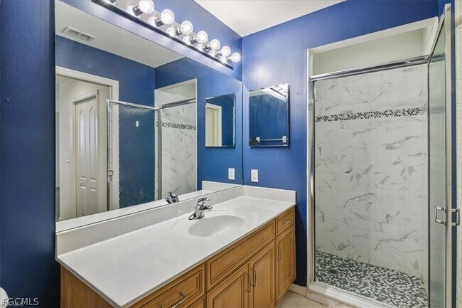 Building Photo - 8261 Pathfinder Loop