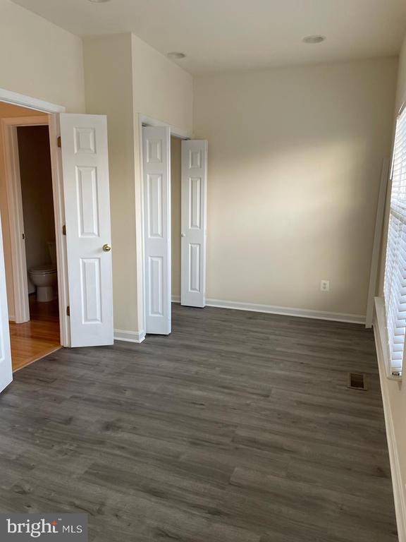 Building Photo - 9700 Kennoway Ct