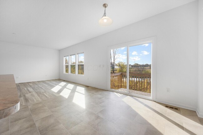 Building Photo - 6295 Honey Farm Wy