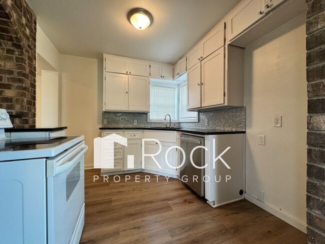 Building Photo - Remodeled Historic Home Near the Capitol, Uptown, Midtown and Paseo districts