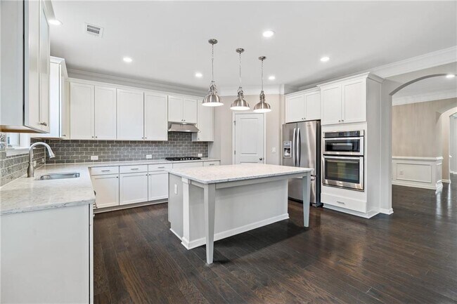 Building Photo - 123 Marlow Dr