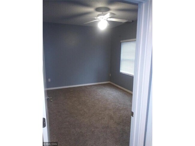 Building Photo - 619 SE 8th St