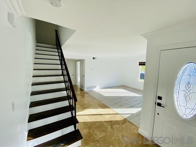 Building Photo - 1610 Valencia Ct