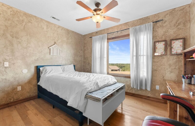 Building Photo - 710 Hilltop Vista Rd