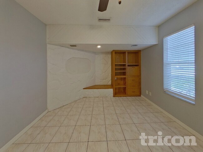 Building Photo - 7854 59th St N